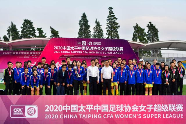 C罗救赎，魔笛告别，两位世界杯传奇终章交错